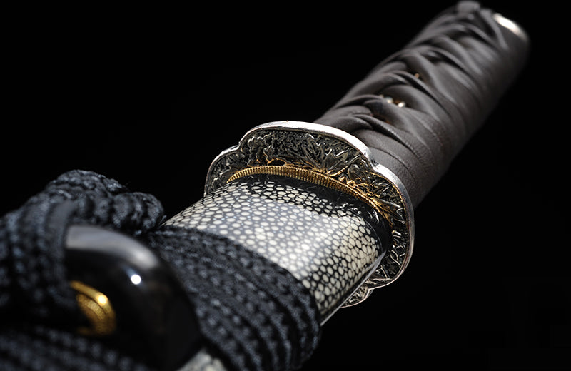 Hand-Forged Short Katana with Damascus Steel & Premium Scabbard